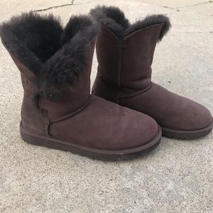 Women’s Ugg Short Brown Ugg Boots
